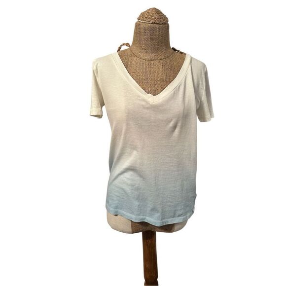 GAP Tops - Gap ombré short sleeve tee Sz XS blue/white cotton v-neck
